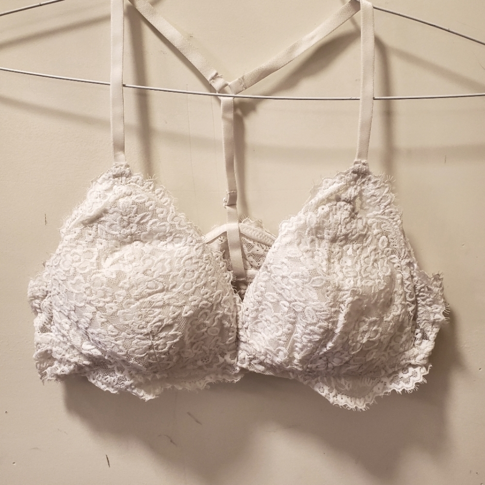 White lace bralette